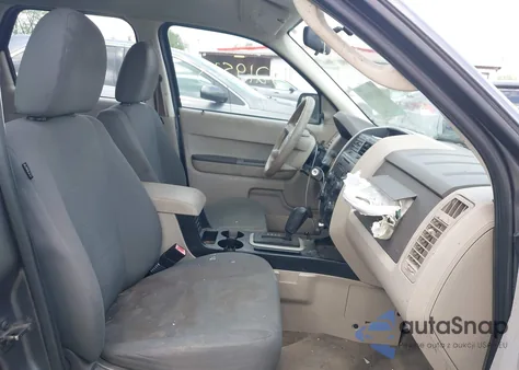 2010 Ford Escape Xls из США, поврежденный, VIN 1FMCU0C77AKD25868